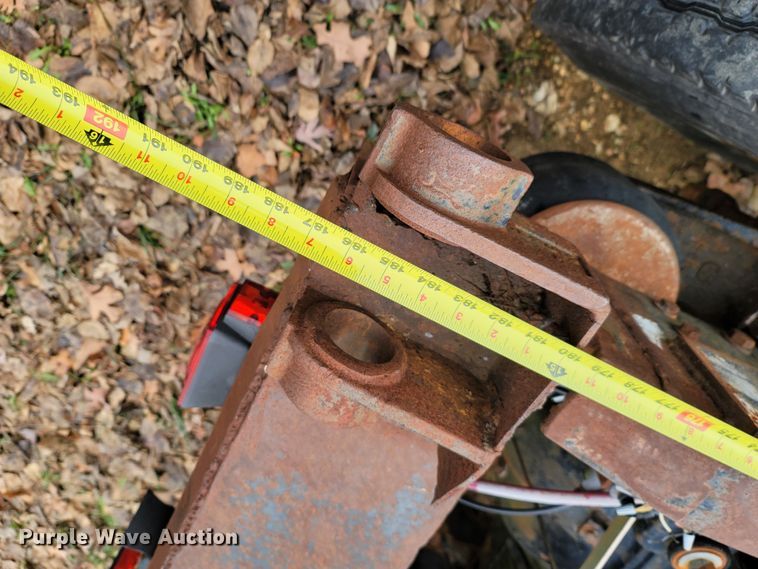 image for item DR3359 1992 Peterbilt 378  truck cab and chassis