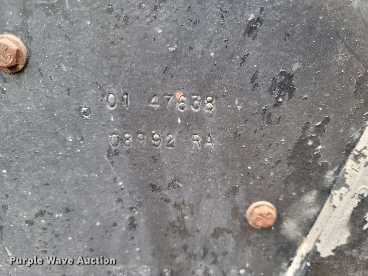 image for item DR3359 1992 Peterbilt 378  truck cab and chassis