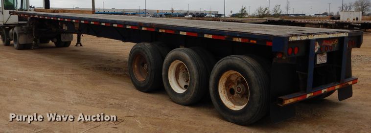 image for item DS6296 2001 Great Dane  extendable flatbed trailer
