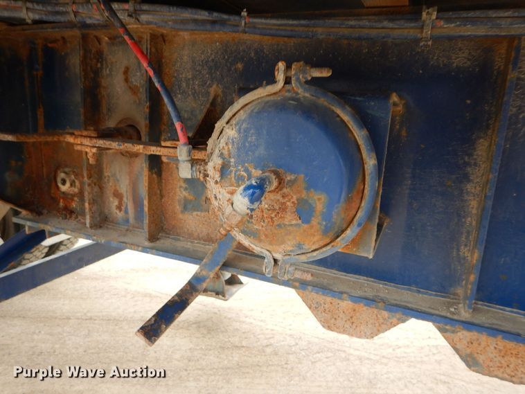 image for item DS6296 2001 Great Dane  extendable flatbed trailer