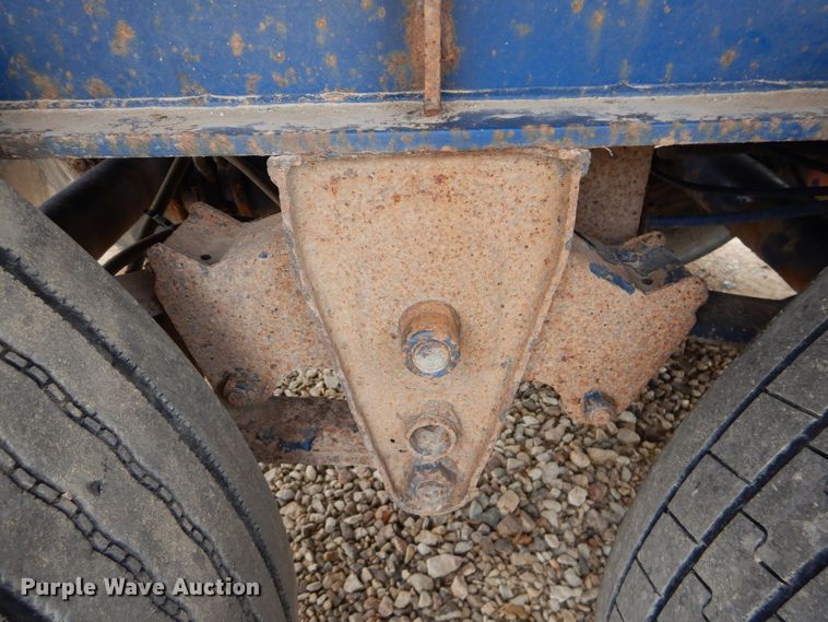 image for item DS6296 2001 Great Dane  extendable flatbed trailer