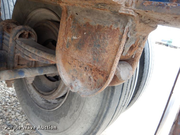 image for item DS6296 2001 Great Dane  extendable flatbed trailer