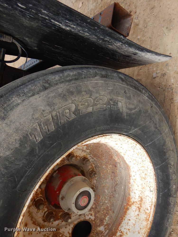 image for item DS6296 2001 Great Dane  extendable flatbed trailer