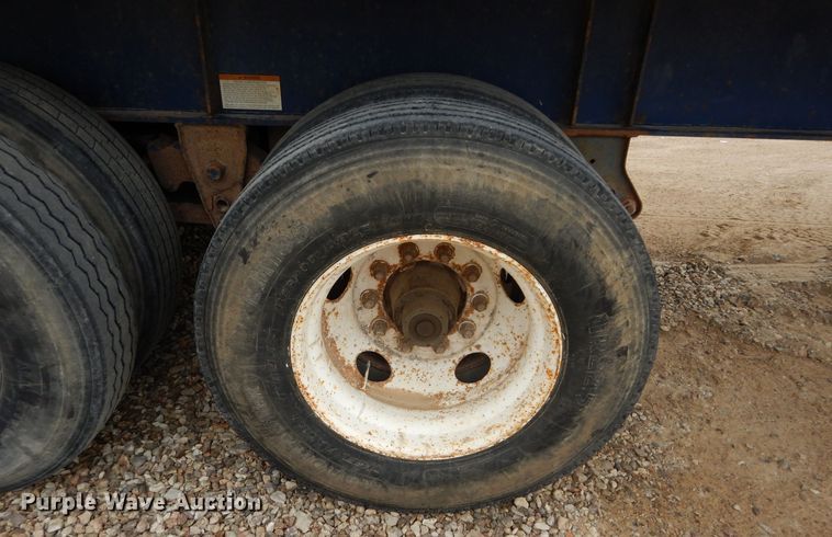 image for item DS6296 2001 Great Dane  extendable flatbed trailer