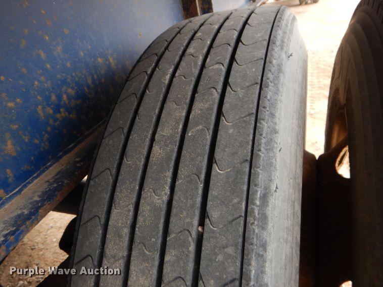 image for item DS6296 2001 Great Dane  extendable flatbed trailer