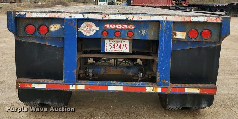 image for item DS6297 2001 Great Dane  extendable flatbed trailer