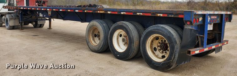 image for item DS6297 2001 Great Dane  extendable flatbed trailer