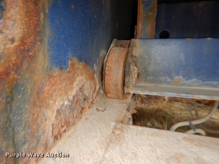 image for item DS6297 2001 Great Dane  extendable flatbed trailer