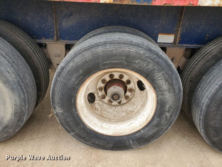 image for item DS6297 2001 Great Dane  extendable flatbed trailer