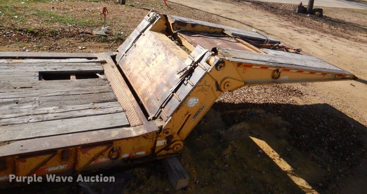 image for item DS8246 1997 Load King 503 DFP  lowboy equipment trailer
