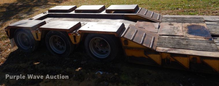 image for item DS8246 1997 Load King 503 DFP  lowboy equipment trailer