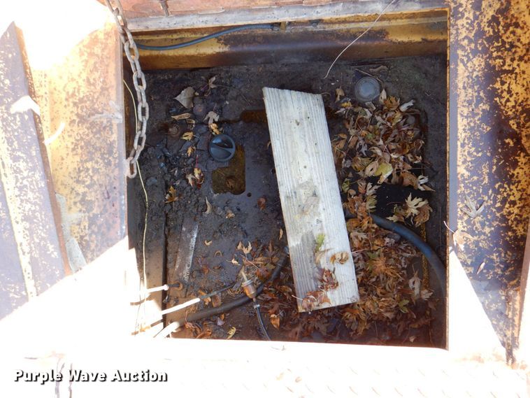 image for item DS8246 1997 Load King 503 DFP  lowboy equipment trailer