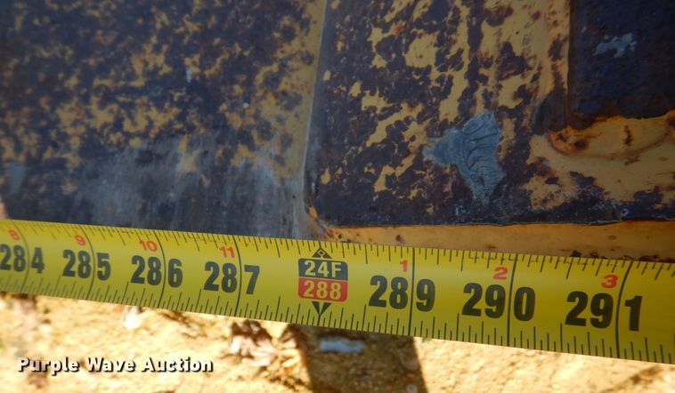 image for item DS8246 1997 Load King 503 DFP  lowboy equipment trailer