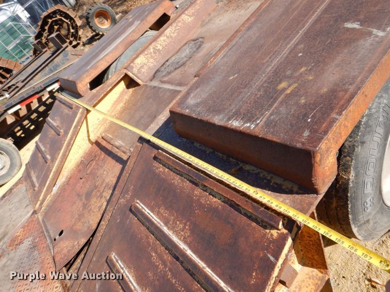 image for item DS8246 1997 Load King 503 DFP  lowboy equipment trailer