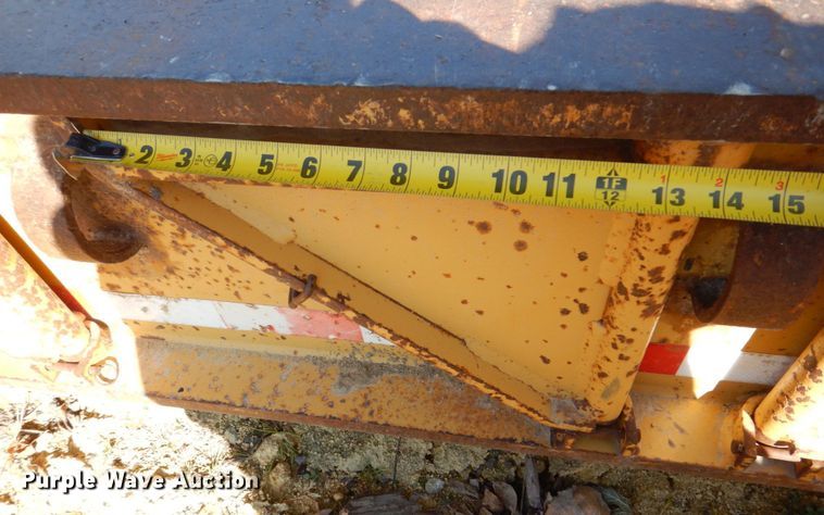 image for item DS8246 1997 Load King 503 DFP  lowboy equipment trailer