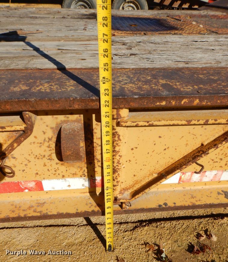 image for item DS8246 1997 Load King 503 DFP  lowboy equipment trailer