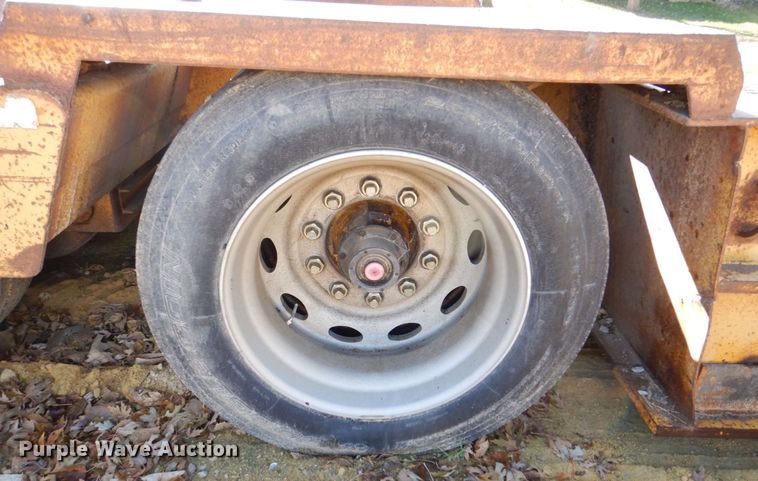 image for item DS8246 1997 Load King 503 DFP  lowboy equipment trailer