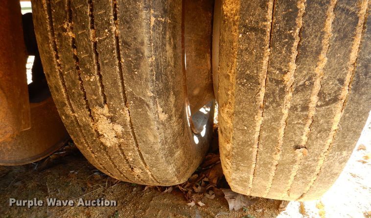 image for item DS8246 1997 Load King 503 DFP  lowboy equipment trailer