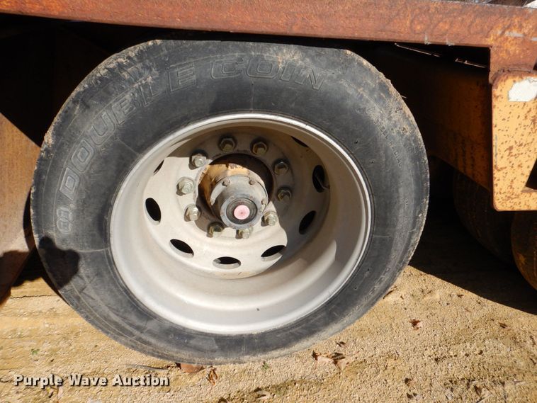 image for item DS8246 1997 Load King 503 DFP  lowboy equipment trailer