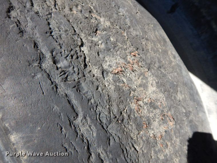 image for item HF9385 1998 Transcraft  flatbed trailer