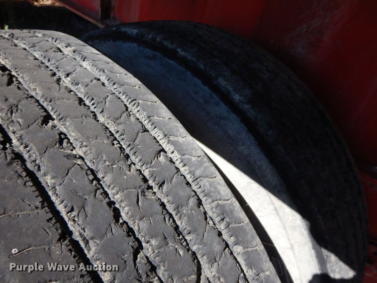 image for item HF9385 1998 Transcraft  flatbed trailer