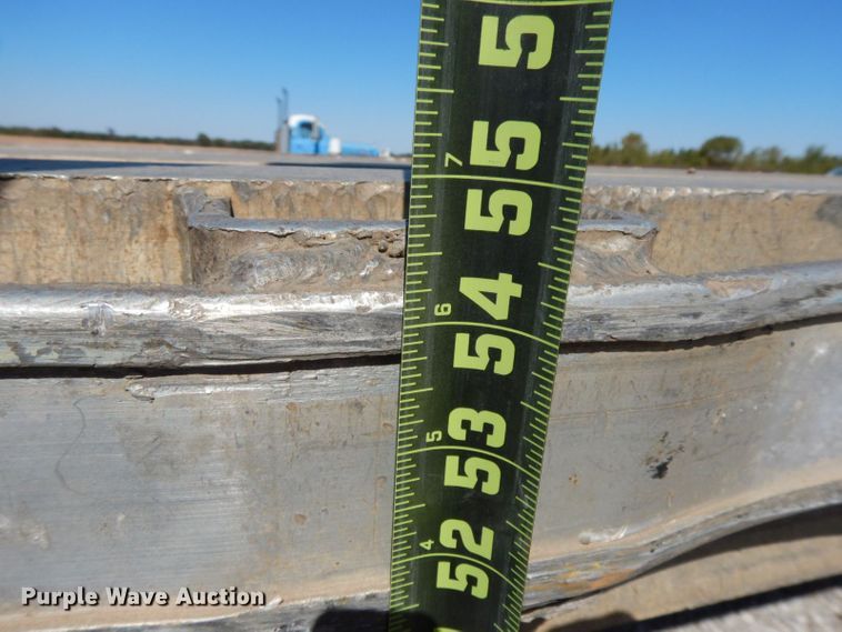 image for item HF9385 1998 Transcraft  flatbed trailer