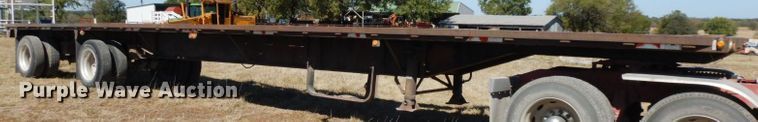 image for item HF9388 1985 Lufkin  flatbed trailer