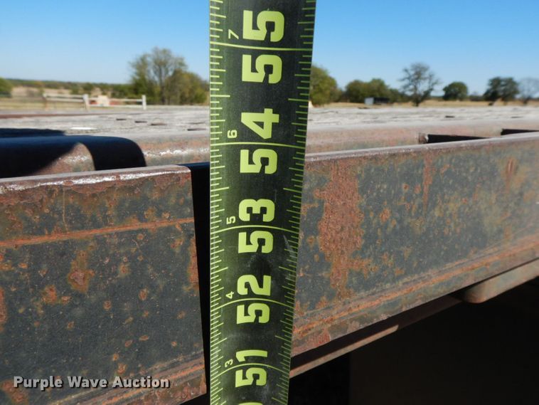 image for item HF9388 1985 Lufkin  flatbed trailer