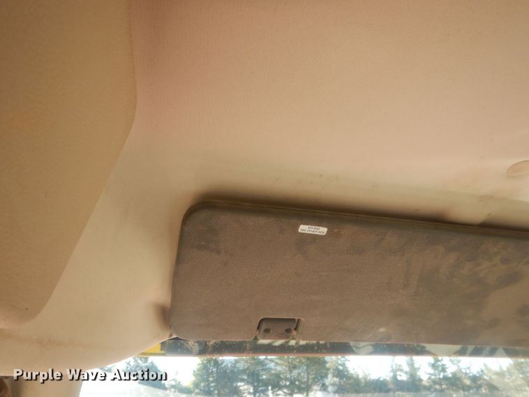 image for item HQ9518 2013 Volvo VNL  semi truck