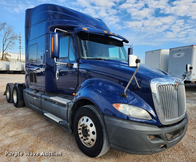 image for item JB9778 2014 International ProStar  semi truck