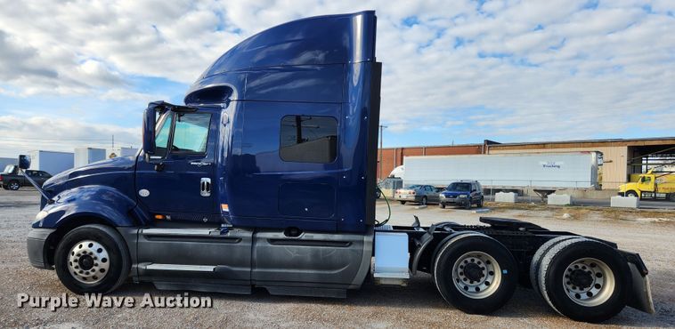 image for item JB9778 2014 International ProStar  semi truck