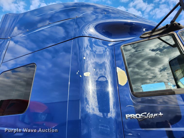 image for item JB9778 2014 International ProStar  semi truck