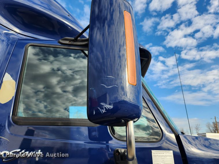 image for item JB9778 2014 International ProStar  semi truck