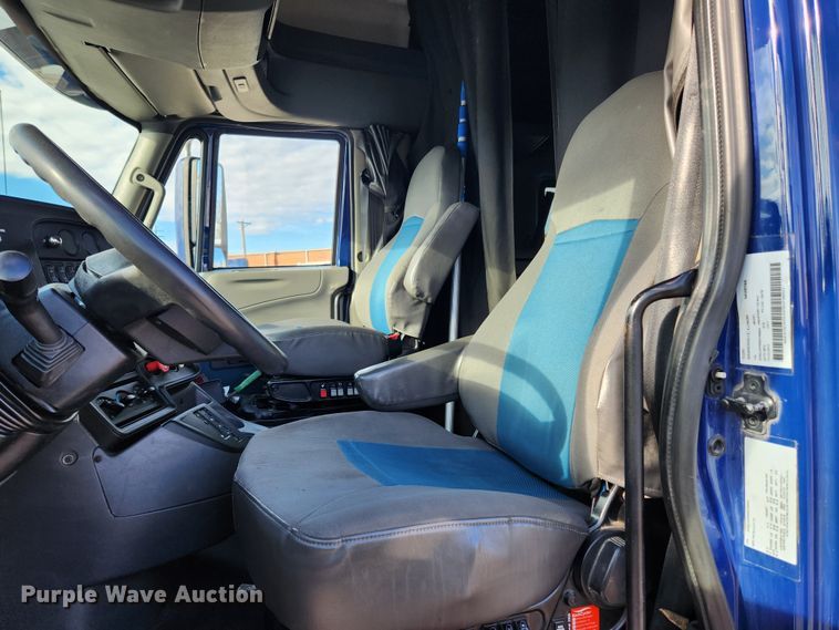 image for item JB9778 2014 International ProStar  semi truck