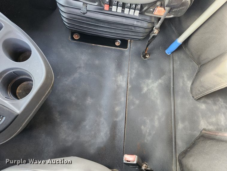 image for item JB9778 2014 International ProStar  semi truck