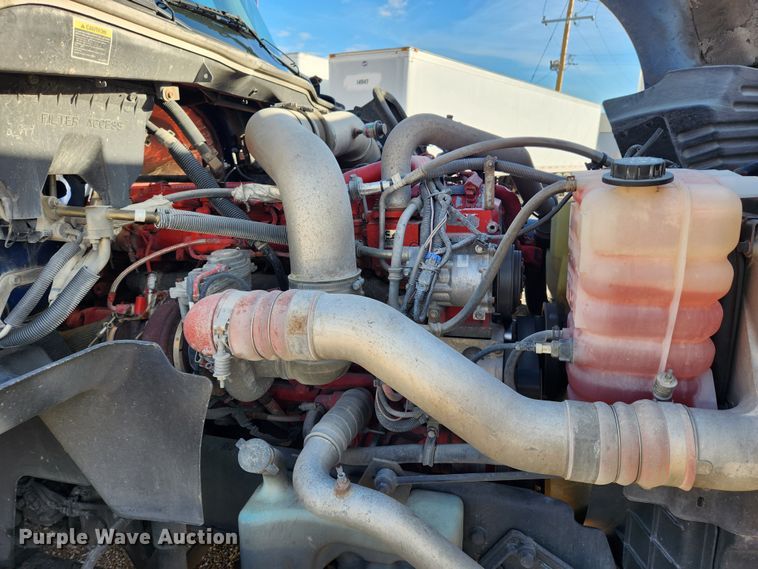 image for item JB9778 2014 International ProStar  semi truck