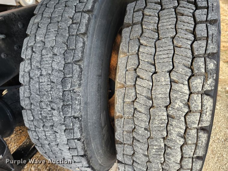 image for item JB9778 2014 International ProStar  semi truck