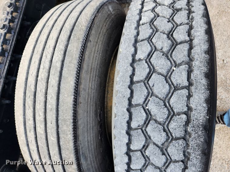 image for item JB9778 2014 International ProStar  semi truck