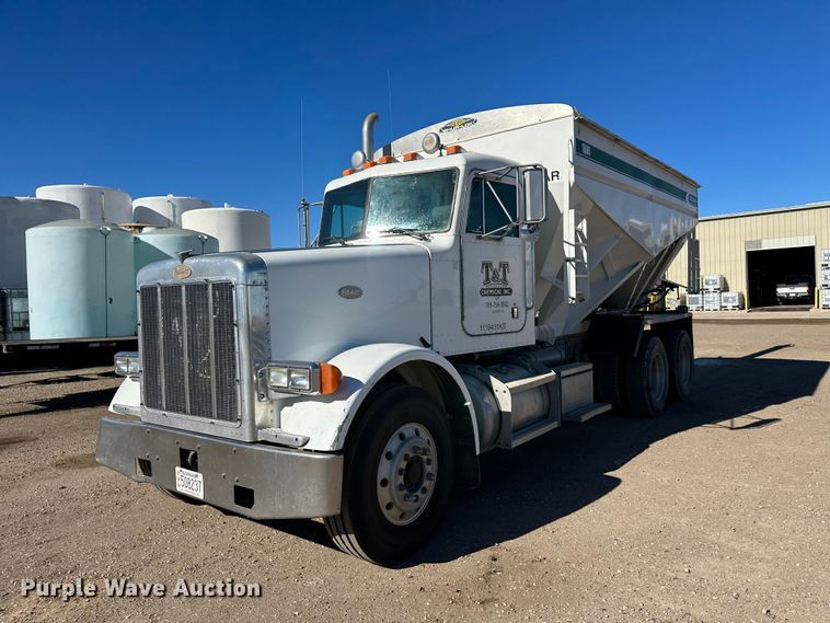 image for item JD9138 1995 Peterbilt 378  seed tender truck