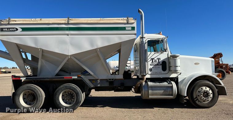 image for item JD9138 1995 Peterbilt 378  seed tender truck