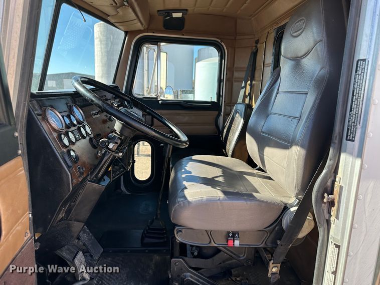 image for item JD9138 1995 Peterbilt 378  seed tender truck