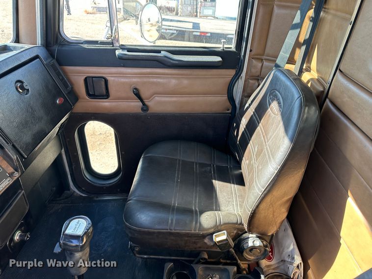 image for item JD9138 1995 Peterbilt 378  seed tender truck