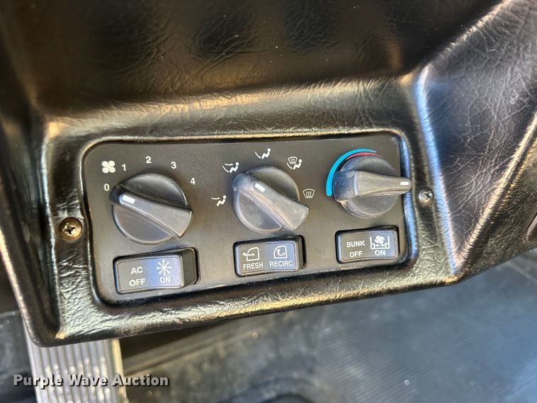 image for item JD9138 1995 Peterbilt 378  seed tender truck