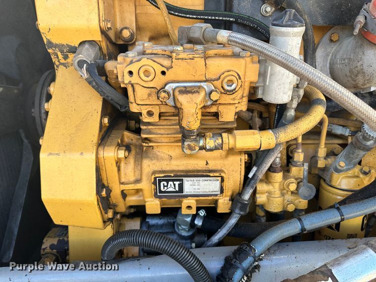 image for item JD9138 1995 Peterbilt 378  seed tender truck