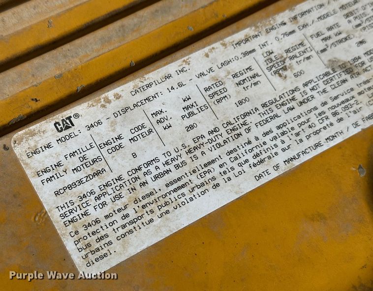 image for item JD9138 1995 Peterbilt 378  seed tender truck