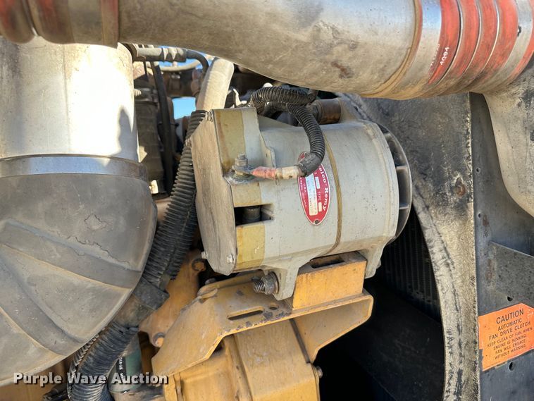 image for item JD9138 1995 Peterbilt 378  seed tender truck