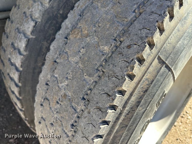 image for item JD9138 1995 Peterbilt 378  seed tender truck