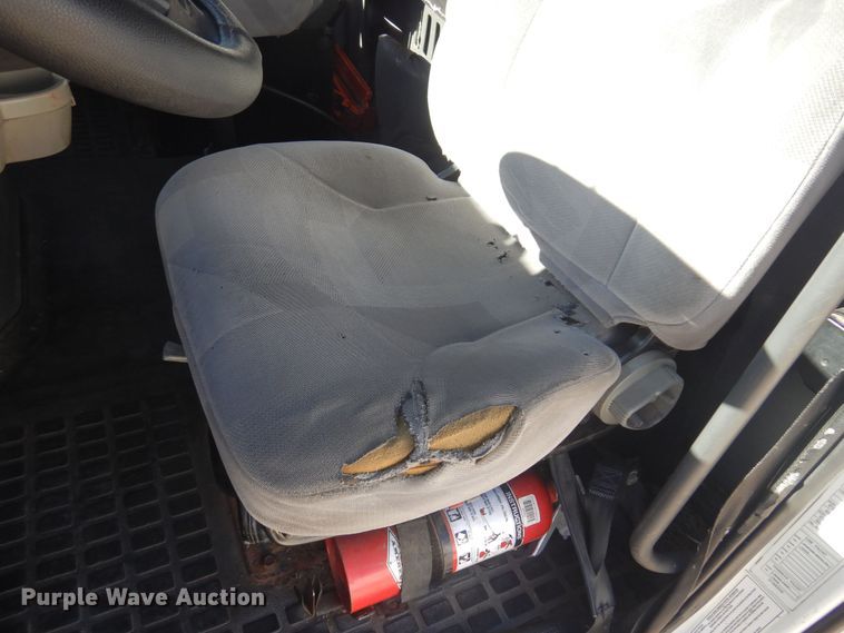 image for item JJ9656 2006 Volvo VNL  semi truck