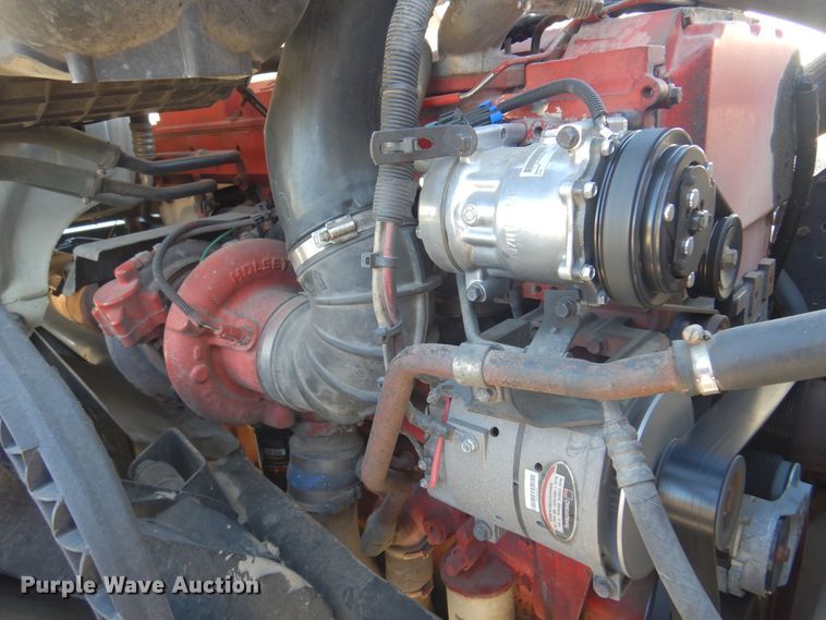 image for item JJ9656 2006 Volvo VNL  semi truck