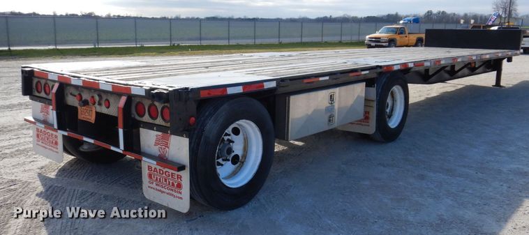 image for item JL9784 1998 Fontaine  drop deck trailer